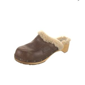 UGG CLOGS